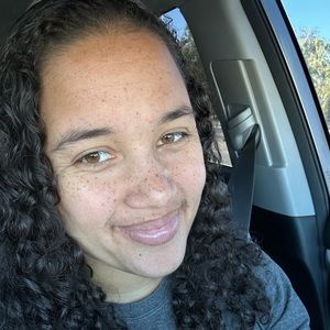 Meet your Posher, Sierra